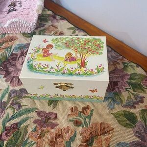 Vintage big eyed girl ballerina Jewelry Box with flowers & butterflies